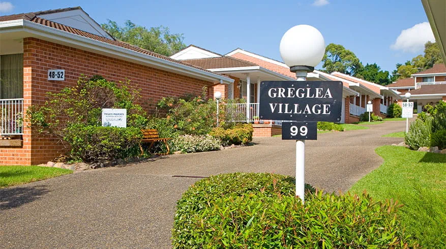 Greglea_Entrance_Carousel